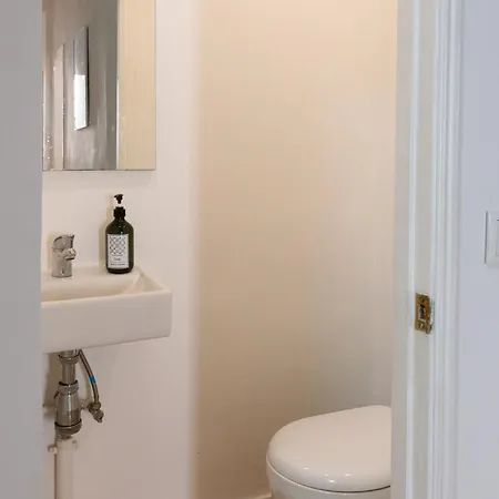 Santos By Madrabica * Lizbona